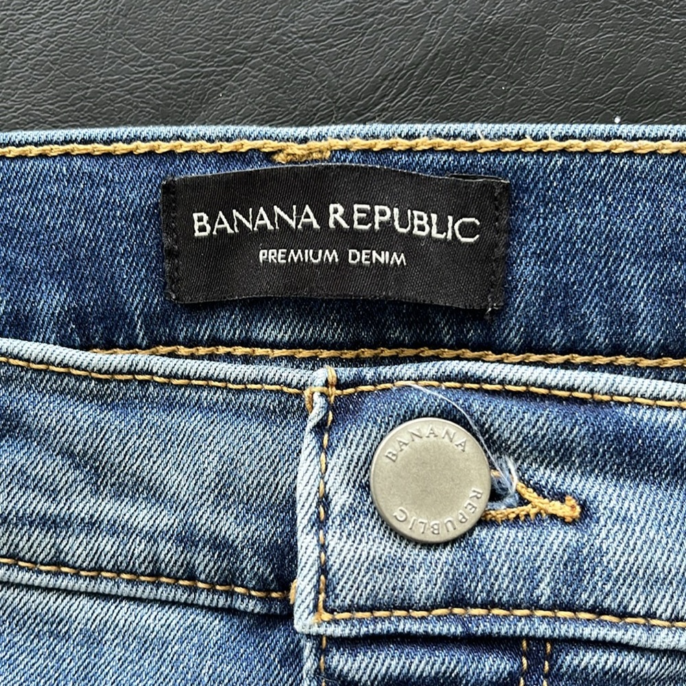 Banana Republic Denim High Rise Shorts 28 - Picture 3 of 4